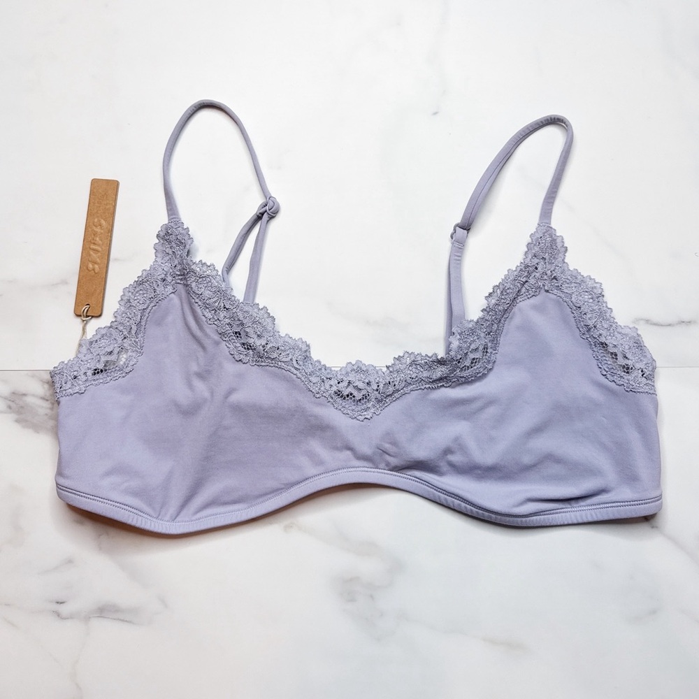 NWT Skims Fits Everybody Lace Scoop Bralette